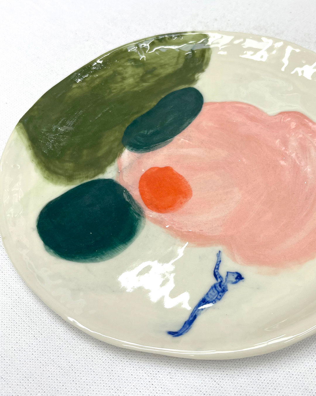 Platos y pintura / Plates and painting