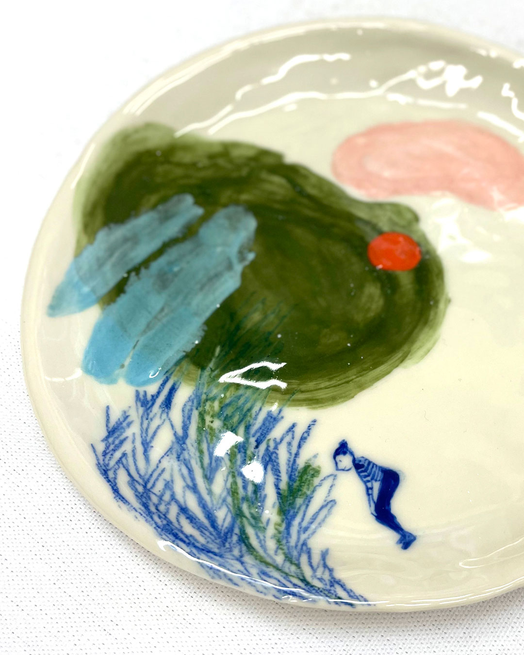 Platos y pintura / Plates and painting